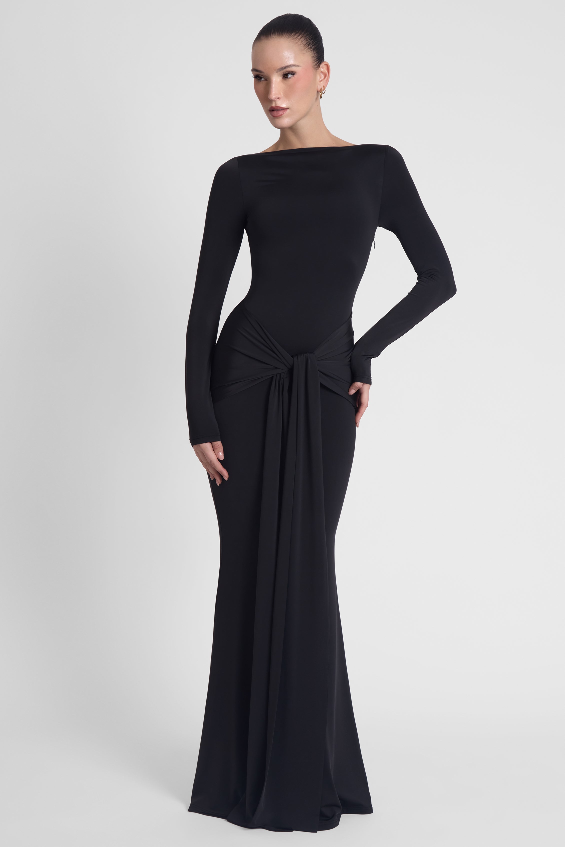 Oasis Knot Maxi Dress - Black