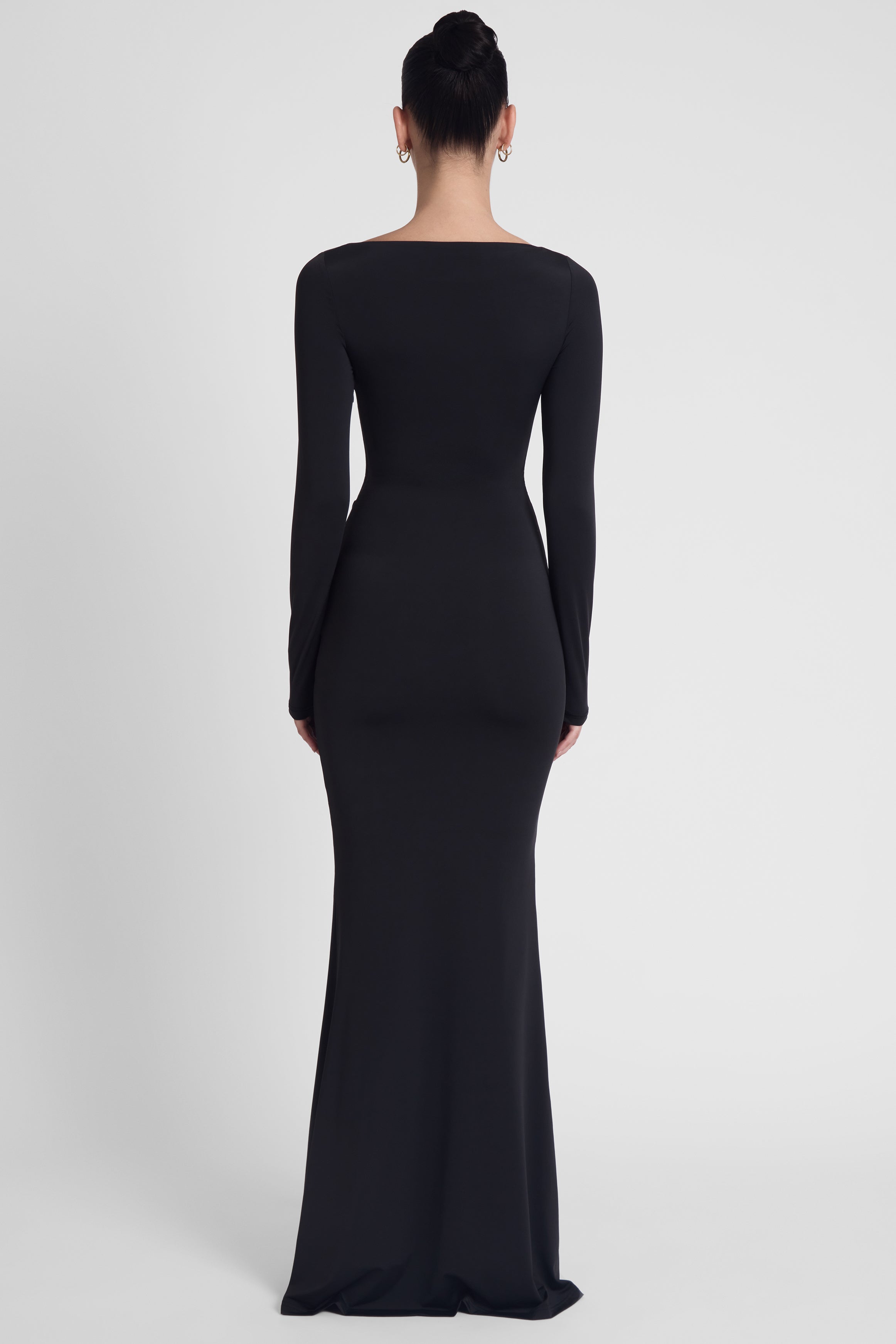 Oasis Knot Maxi Dress - Black
